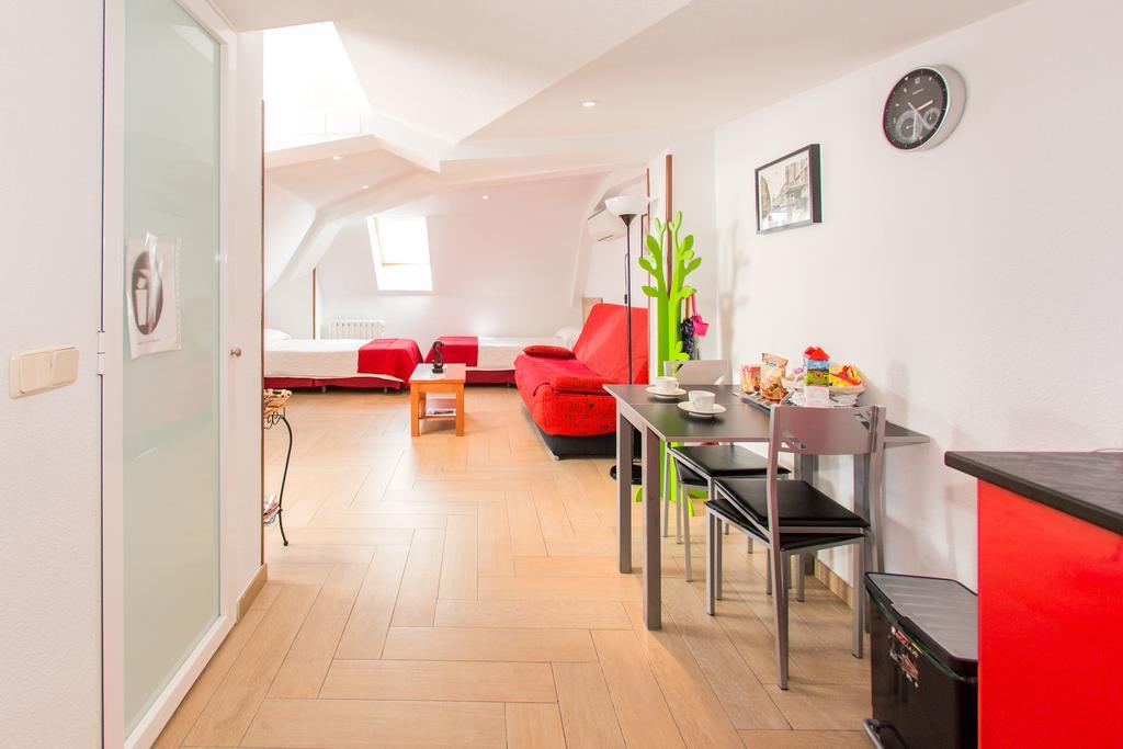 Apartamentos Madrid Centro Eksteriør billede
